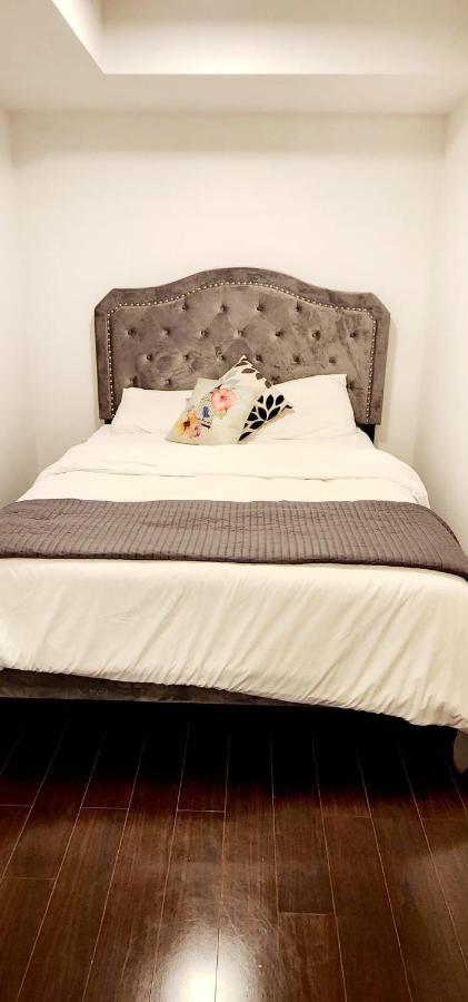 Lakefront Living Downtown Toronto - Free Parking, Gym, Indoor Pool מראה חיצוני תמונה